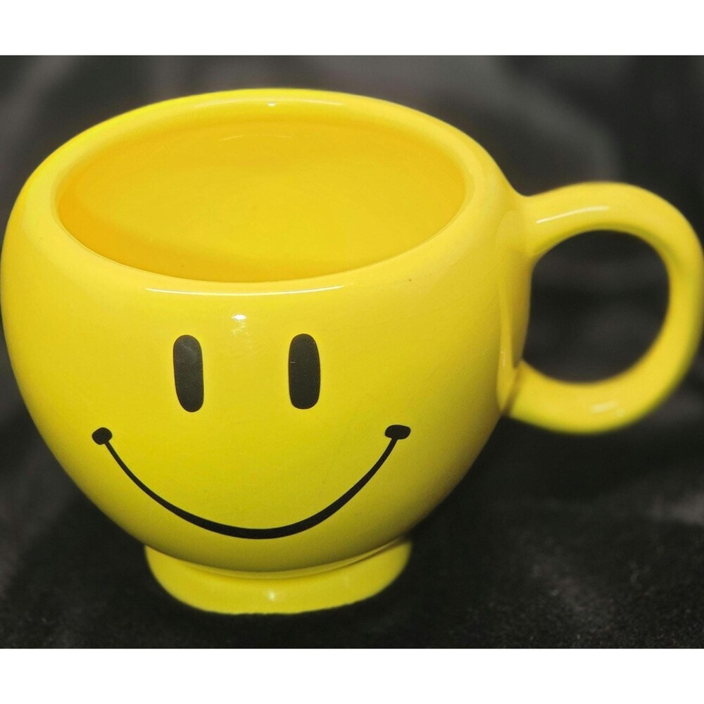 Teleflora Yellow Smiley Face Oversized Coffee Cup Mug Vase Planter